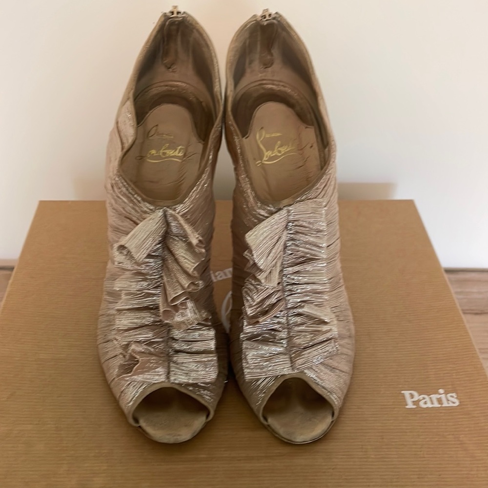Christian Louboutin Canonita 100 Nude